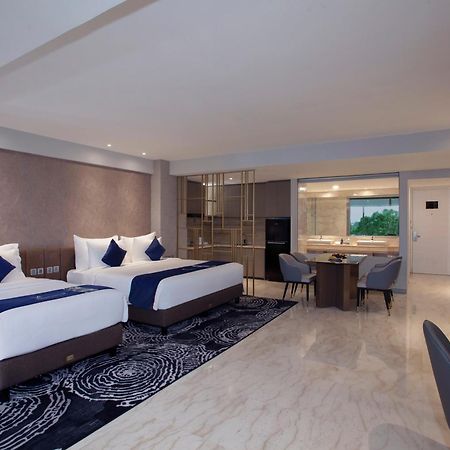 Platinum Hotel Jimbaran Beach Bali エクステリア 写真