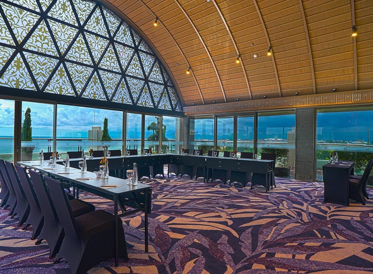 Platinum Hotel Jimbaran Beach Bali エクステリア 写真